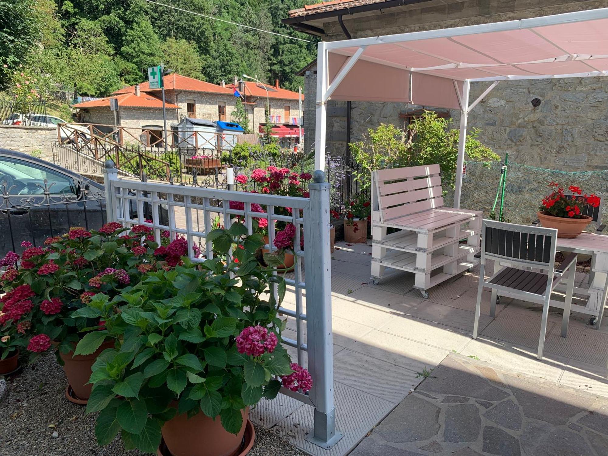 Casa Ortensia Chiusi della Verna Exterior foto